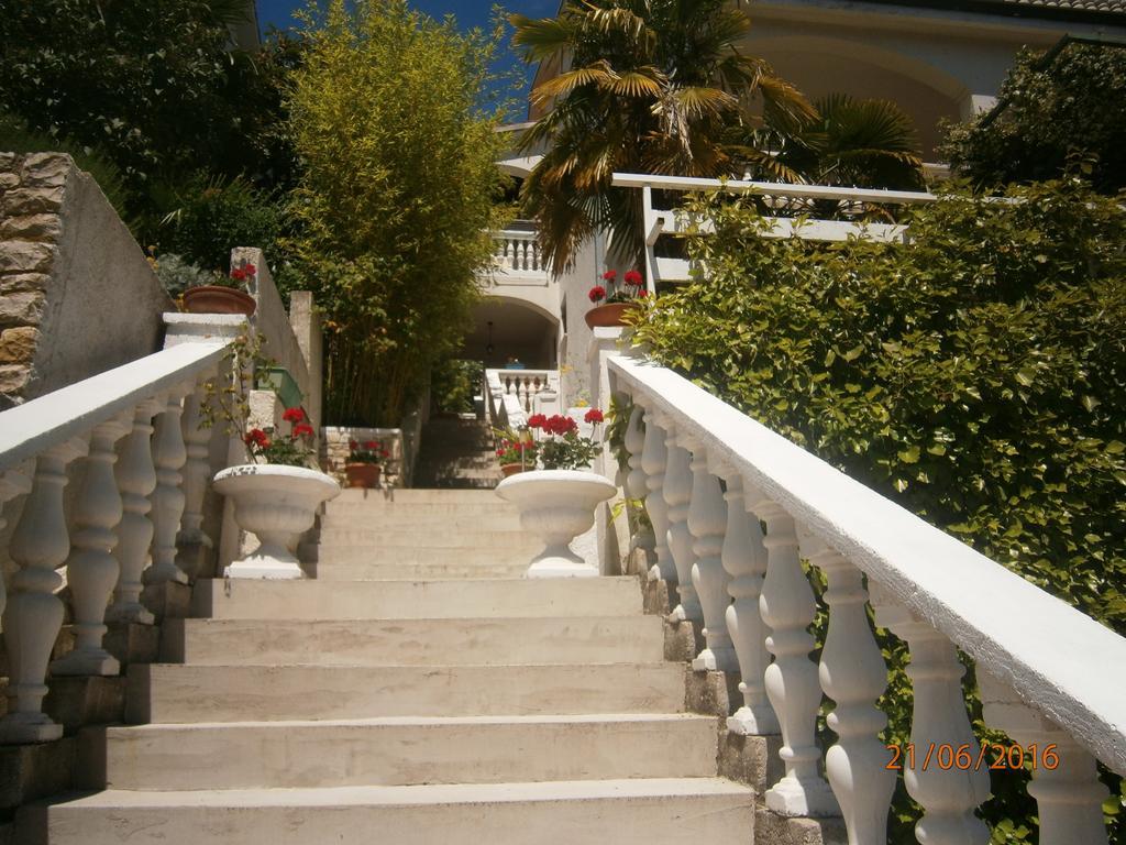 Apartments Sea And Sun 拉巴克 外观 照片